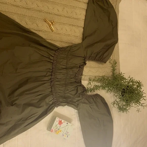 Forever 21 mini long sleeve dress - Picture 1 of 2